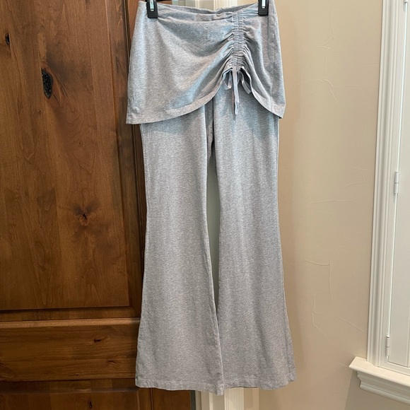 Athleta grey yoga pants flared leg Sz S - Picture 1 of 8